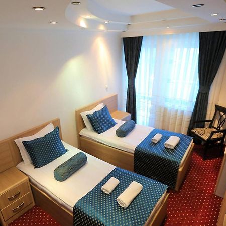Hotel Pejton Priştine Dış mekan fotoğraf
